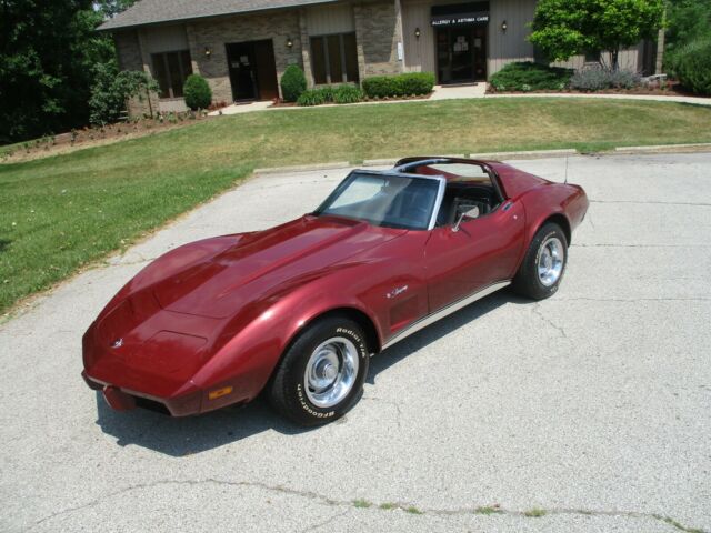 Chevrolet Corvette 1975 image number 1