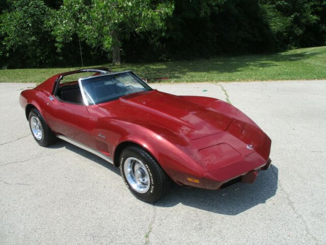 Chevrolet Corvette 1975 image number 16