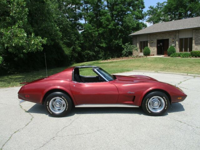 Chevrolet Corvette 1975 image number 21