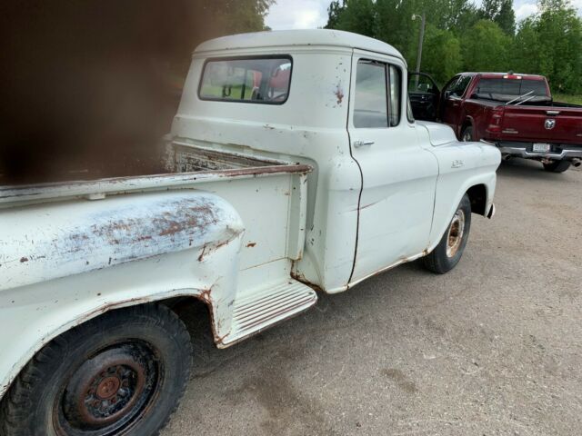 GMC 100 1959 image number 25