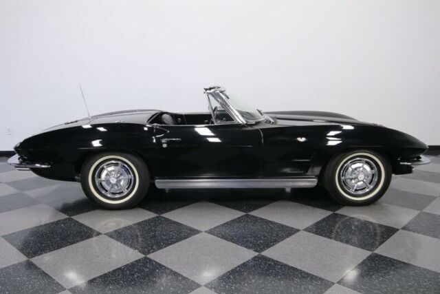 Chevrolet Corvette 1963 image number 15