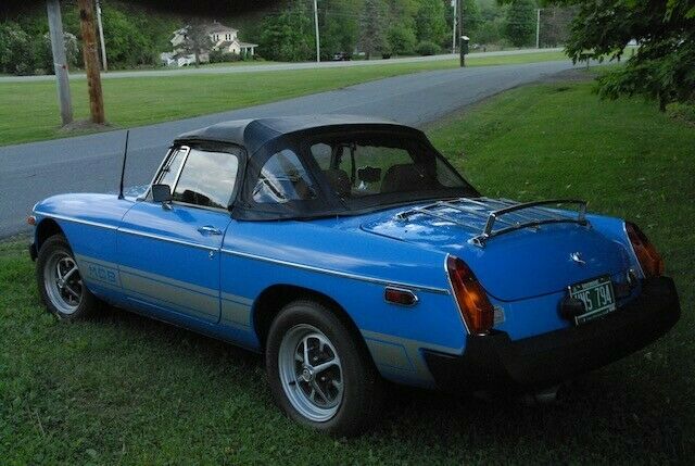 MG MGB 1979 image number 23