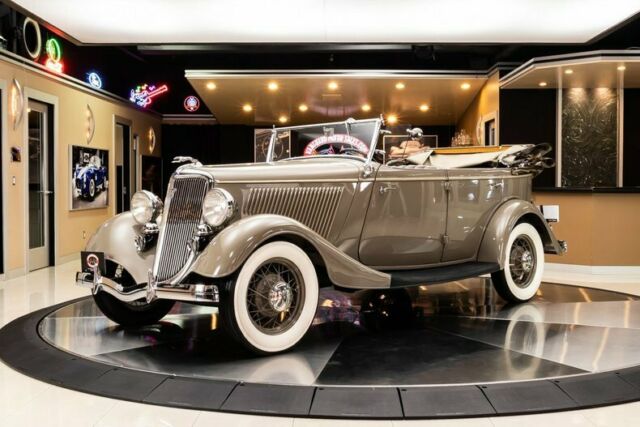 Ford Phaeton 1934 image number 4