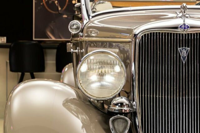 Ford Phaeton 1934 image number 46