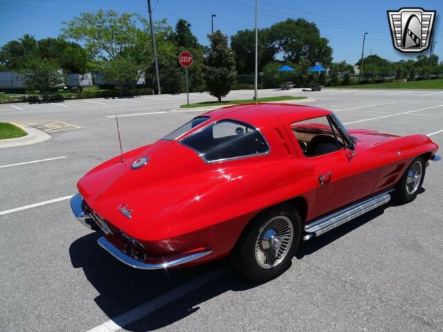 Chevrolet Corvette 1963 image number 12