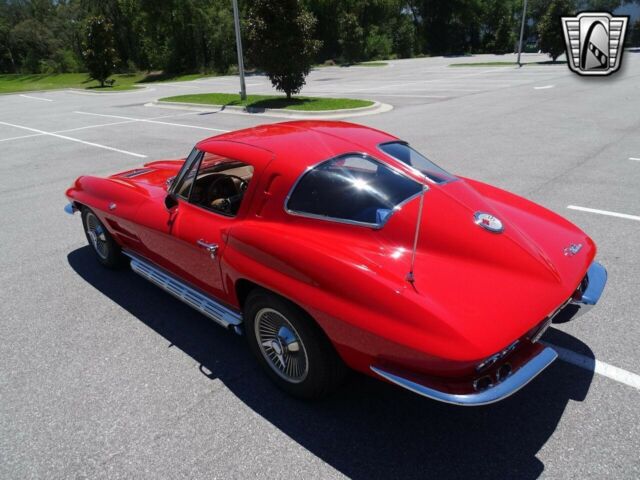 Chevrolet Corvette 1963 image number 32