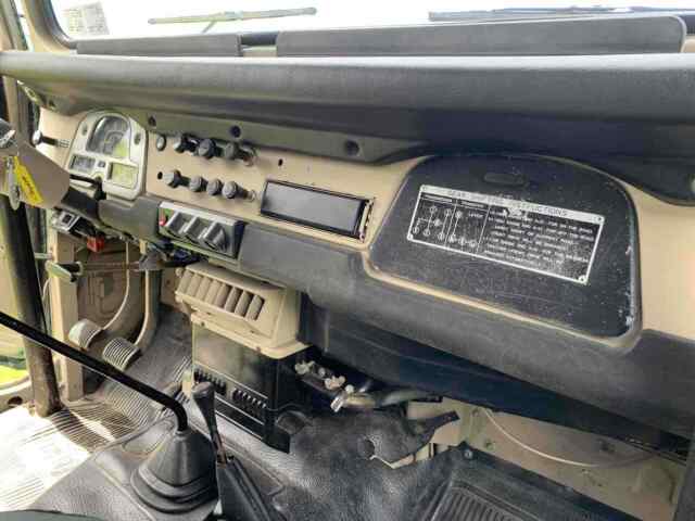 Toyota Land Cruiser 40 1977 image number 19