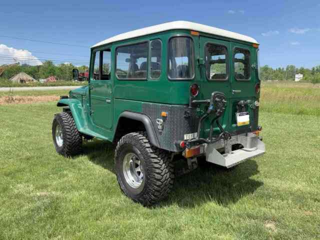 Toyota Land Cruiser 40 1977 image number 30