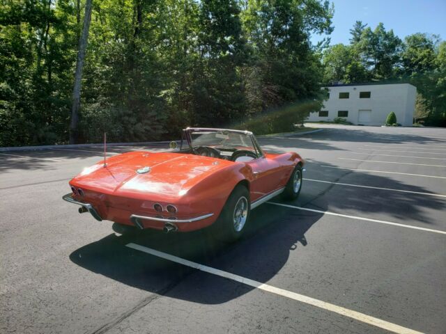 Chevrolet Corvette 1963 image number 29