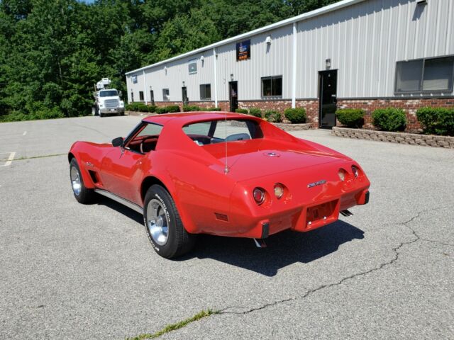 Chevrolet Corvette 1976 image number 20