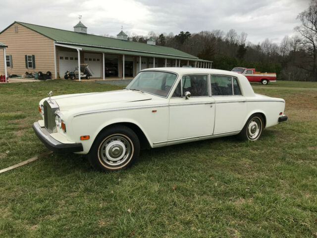 Rolls-Royce Silver Shadow 1975 image number 1