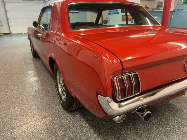 Ford Mustang 1966 image number 2