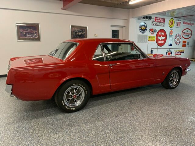 Ford Mustang 1966 image number 21