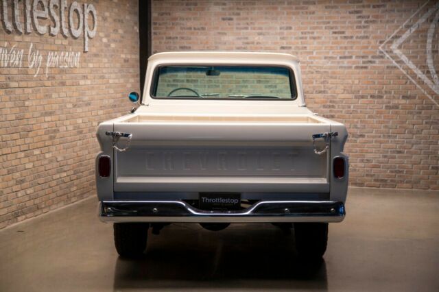 Chevrolet C-10 1962 image number 2