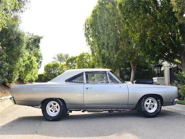 Plymouth Roadrunner J Code Hemi 1968 image number 10