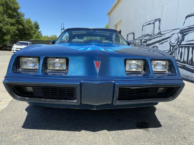 Pontiac Firebird 1979 image number 17