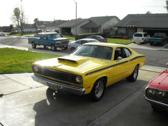 Plymouth Duster 1972 image number 1