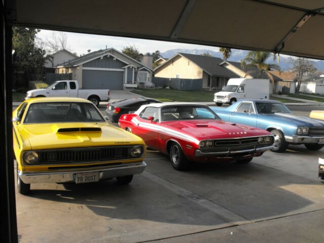 Plymouth Duster 1972 image number 12