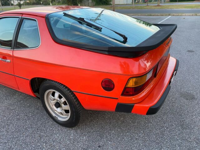 Porsche 924 1977 image number 27