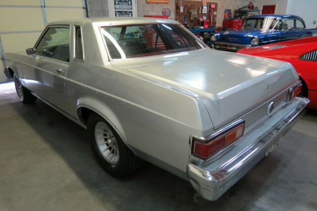 Ford Granada 1975 image number 17