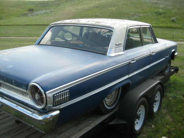 Ford Galaxie 1963 image number 22