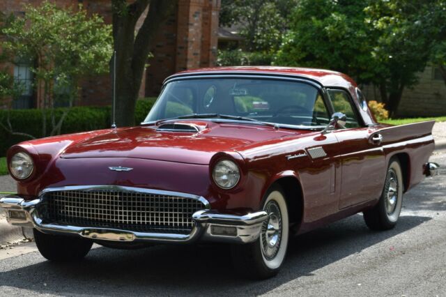 Ford Thunderbird 1957 image number 0