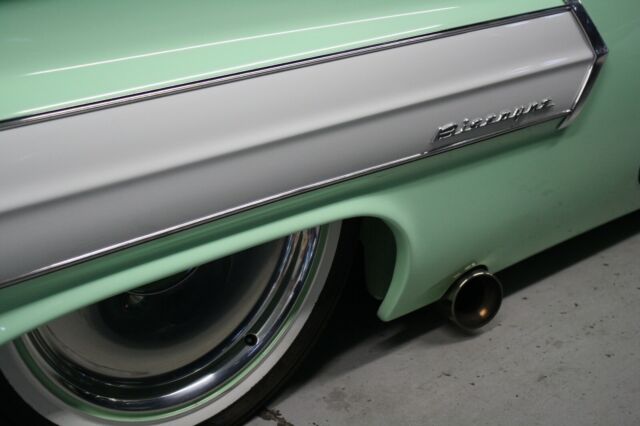 Chevrolet Impala 1960 image number 24