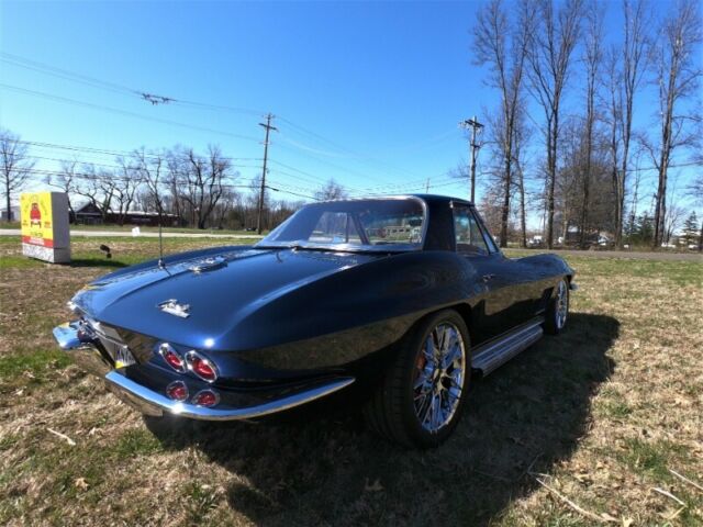 Chevrolet Corvette 1965 image number 3