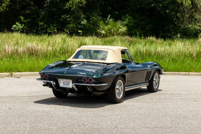 Chevrolet Corvette Convertible Matching #'s 1965 image number 9