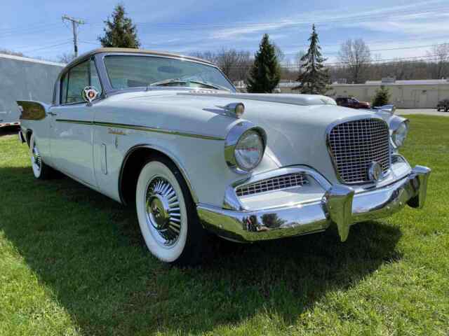 Studebaker Golden Hawk 1958 image number 0