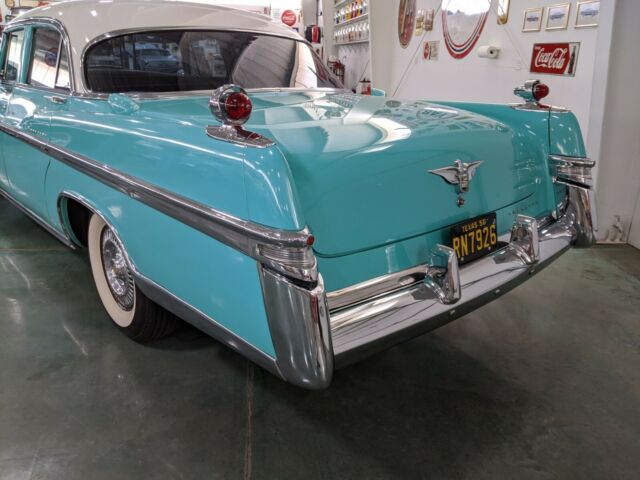 Chrysler Imperial 1956 image number 1