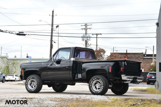 GMC K15 HIGH SIERRA 4X4 1977 image number 9