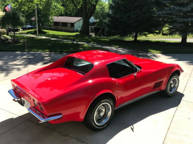 Chevrolet Corvette 1972 image number 16