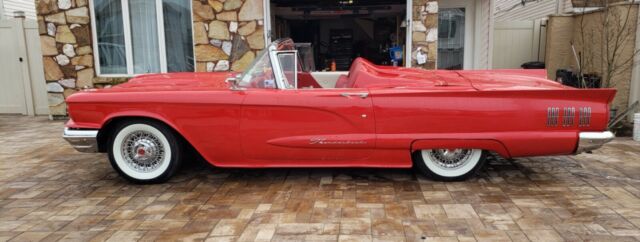 Ford Thunderbird 1960 image number 0