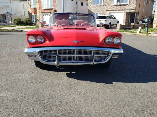 Ford Thunderbird 1960 image number 1