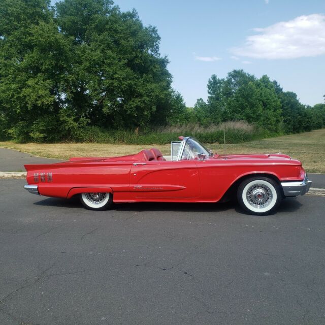 Ford Thunderbird 1960 image number 13