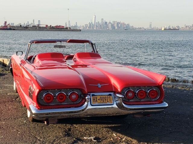 Ford Thunderbird 1960 image number 30