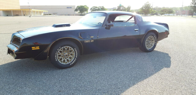 Pontiac Trans Am 1977 image number 1