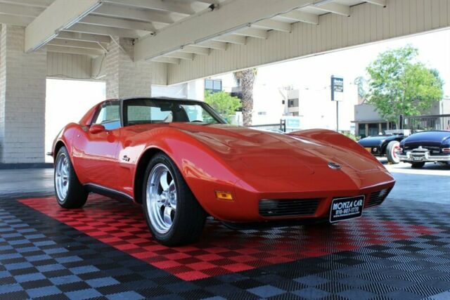 Chevrolet Corvette Stingrey 1973 image number 0