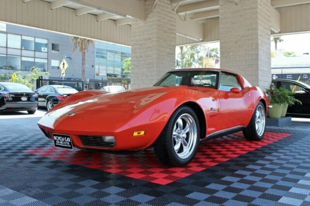 Chevrolet Corvette Stingrey 1973 image number 2