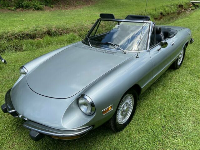 Alfa Romeo Spider 1974 image number 14