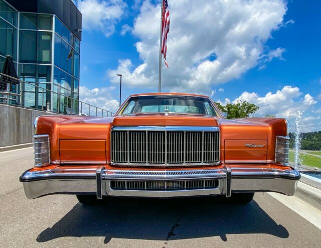 Lincoln Continental 1976 image number 27