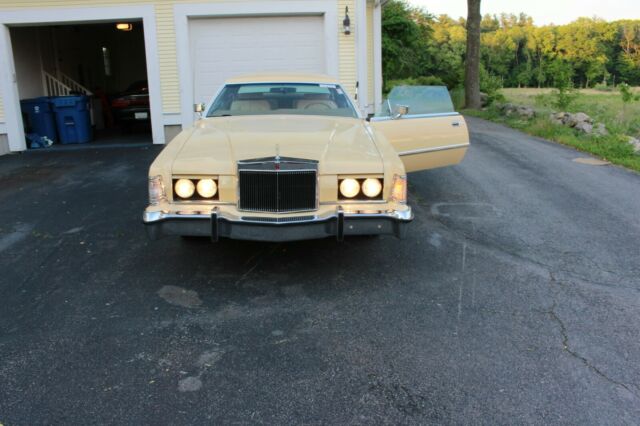 Lincoln Continental 1976 image number 5