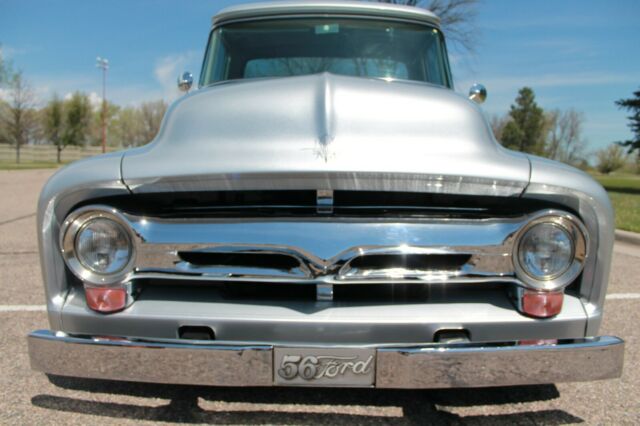 Ford F-100 1956 image number 29