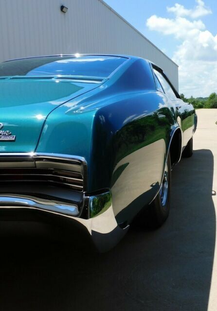 Buick Riviera 1966 image number 18