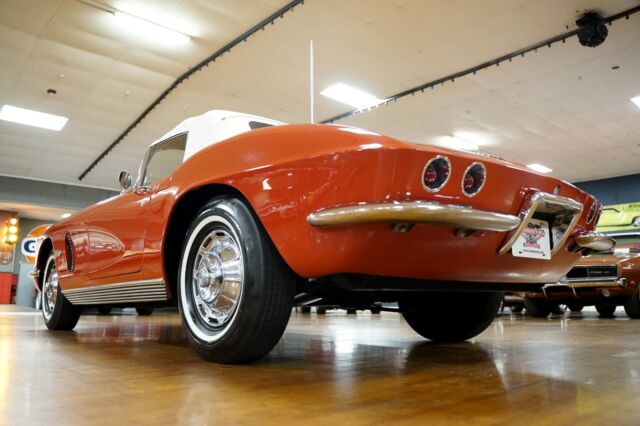 Chevrolet Corvette 1962 image number 10