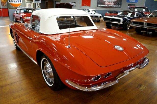 Chevrolet Corvette 1962 image number 15