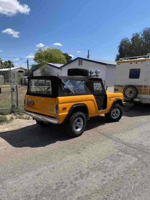 Ford Bronco 1973 image number 1