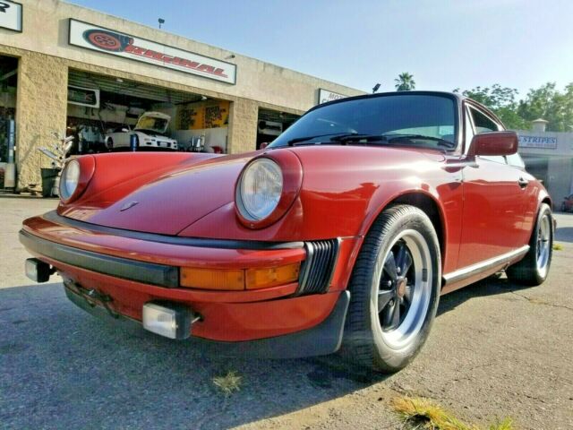 Porsche 911 1977 image number 15