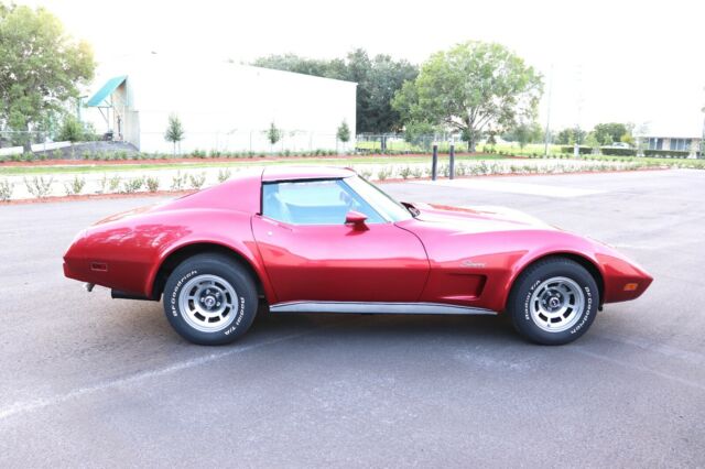 Chevrolet Corvette 1976 image number 4